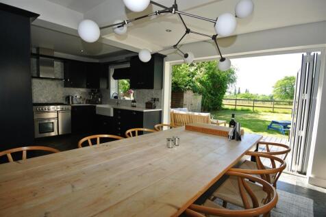 Dining Kitchen View 2.JPG