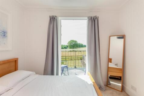8652687-interior21.jpg