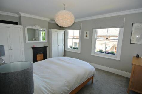Bedroom 1.JPG