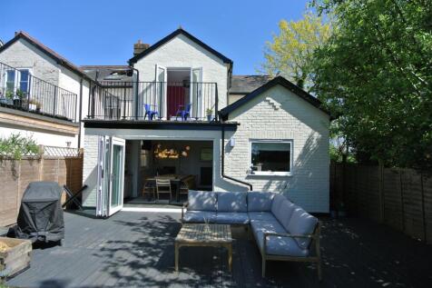 Rear of House close.JPG