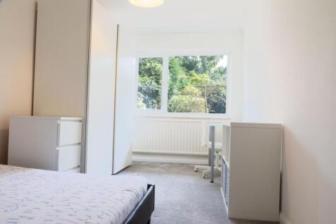 Bedroom 5.jpg