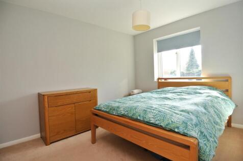 LHR Bedroom1.jpg