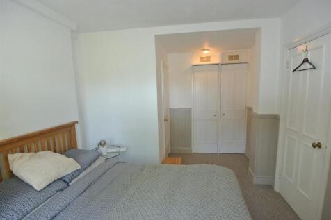 Bedroom 1a.JPG