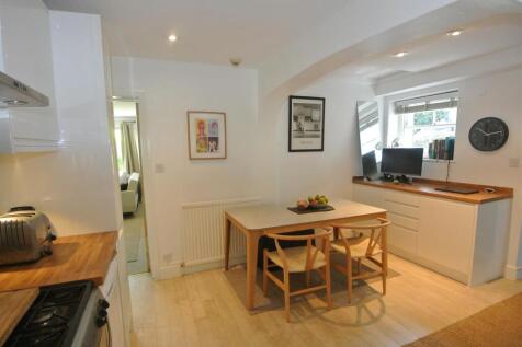 Breakfast area.JPG
