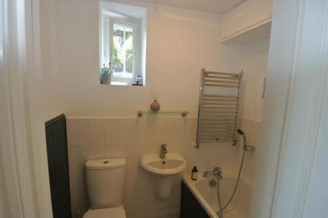 En Suite Bathroom.JPG