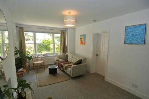 Living Room 3.JPG