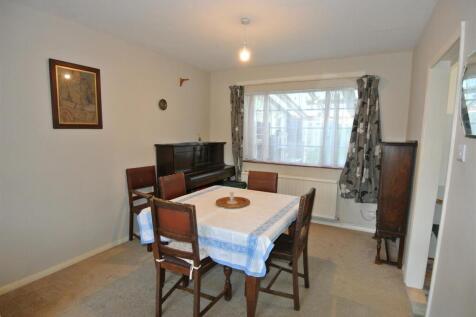 Dining Area.JPG