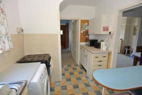 Kitchen.JPG