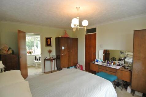 Bedroom 1a.JPG