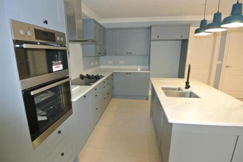 Kitchen area 1.JPG