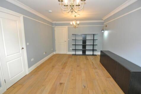 Living Room.JPG