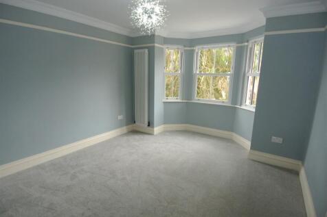 Bedroom 1.JPG