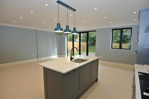 Kitchen Breakfast Family Room 2.JPG