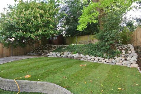 Rear Garden back section 2.JPG