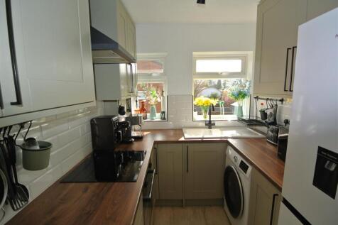 Kitchen.JPG