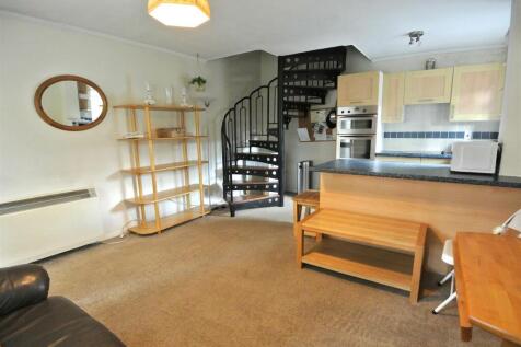 2 South Road Living Room.JPG