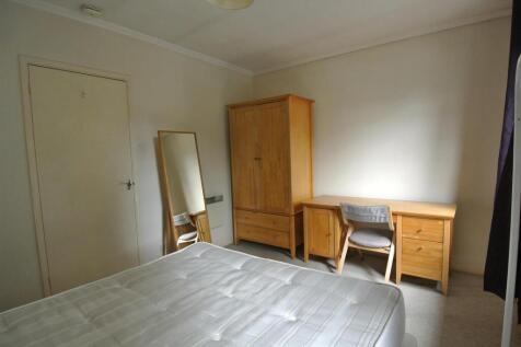 2 South Road Bedroom 2.JPG