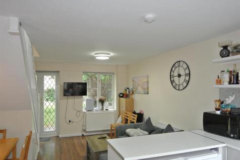 Living room.JPG
