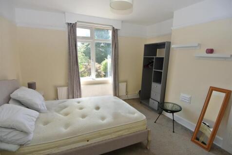 Bedroom 2.JPG