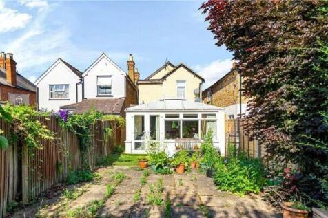Rear &amp; Garden.jpg