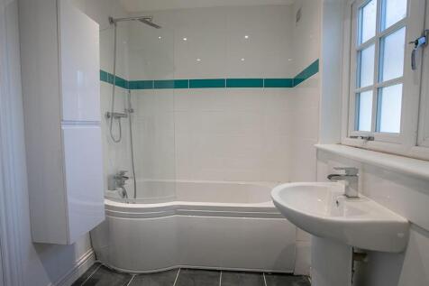 Room-3 bathroom.jpg