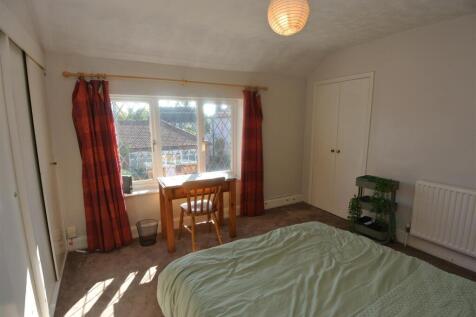 Bedroom 2 FF c.JPG