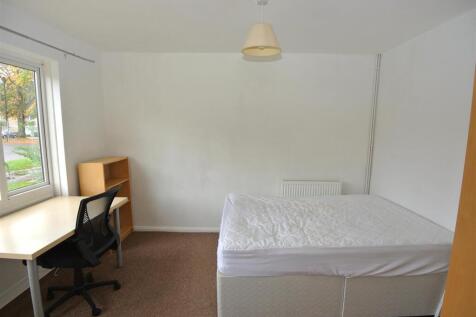 Bedroom 1.JPG
