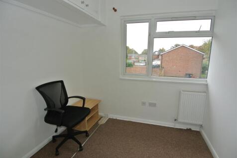 Bedroom 4.JPG