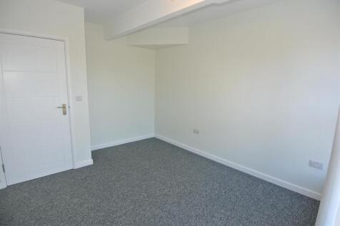 Flat 1 Bedroom 2a.JPG