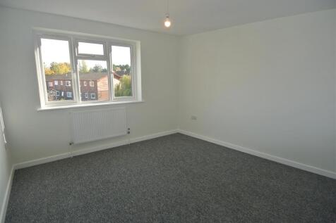 Flat 2 Bedroom 1a.JPG