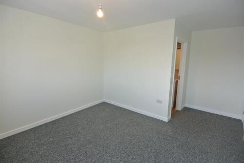 Flat 2 Bedroom 1b.JPG