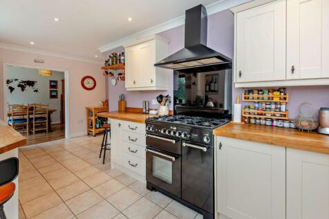 8591604-interior10-800.jpg