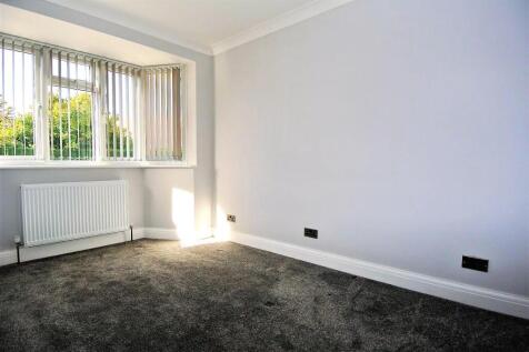 Kings bedroom1.jpg