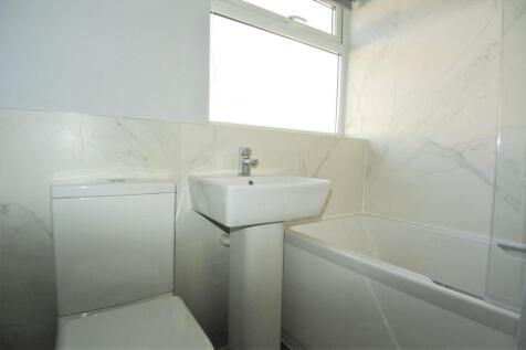 Kings bathroom.jpg