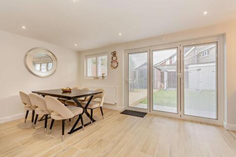 8640684-interior16-800.jpg