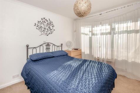 8581145-interior01.jpg