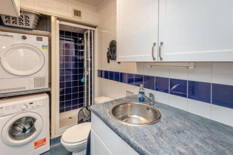 8581145-interior16.jpg