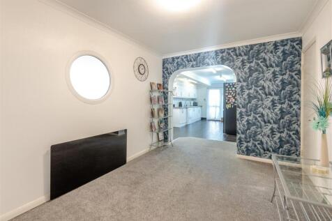 8581145-interior09.jpg