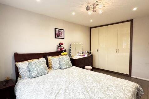 BD Bed1b copy.jpg