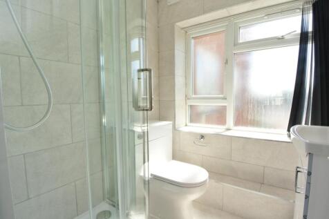 CR En Suite.jpg