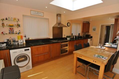 Breakfast Kitchen 1.JPG