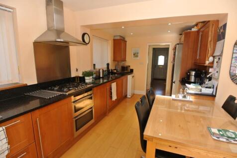 Breakfast Kitchen 2.JPG