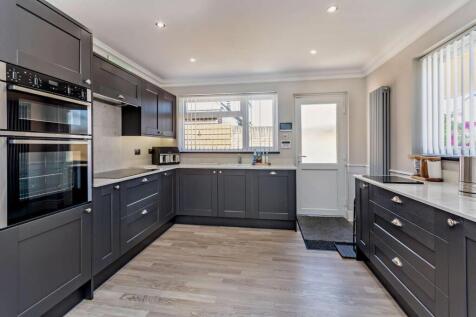 8660315-interior16-800.jpg