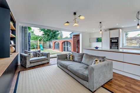8660166-interior13-800.jpg