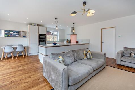 8660166-interior20-800.jpg