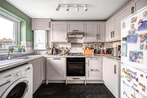 kitchen 3.jpg