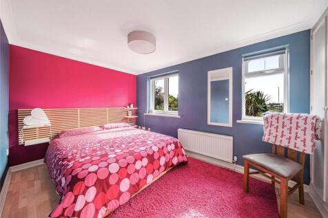 bed 1.jpg