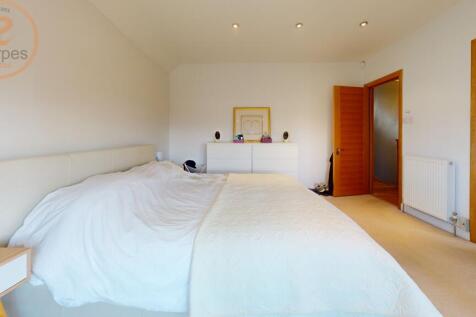 Bedroom (10)