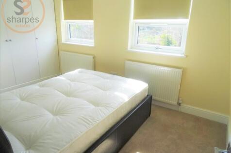6.Rear Double Bedroom