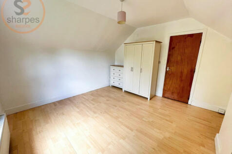 2. bedroom.jpeg